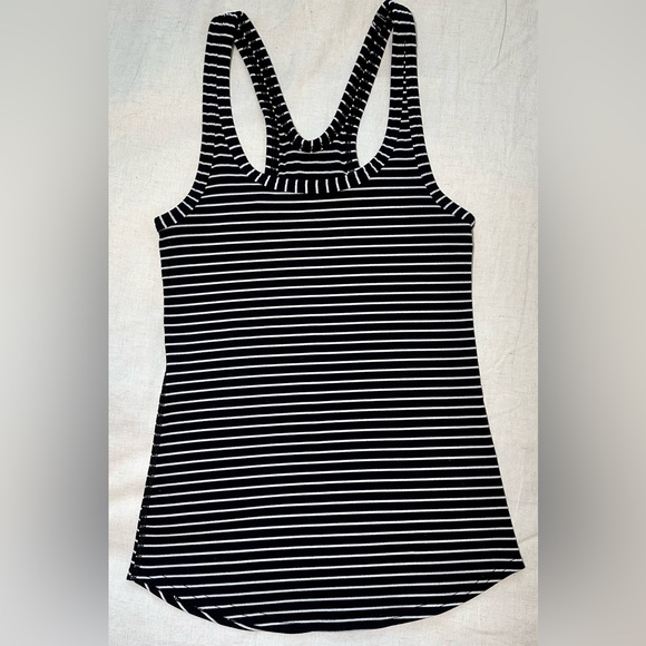 Lululemon tank top - Picture 1 of 3